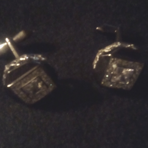 Cufflinks - Picture 2 of 4